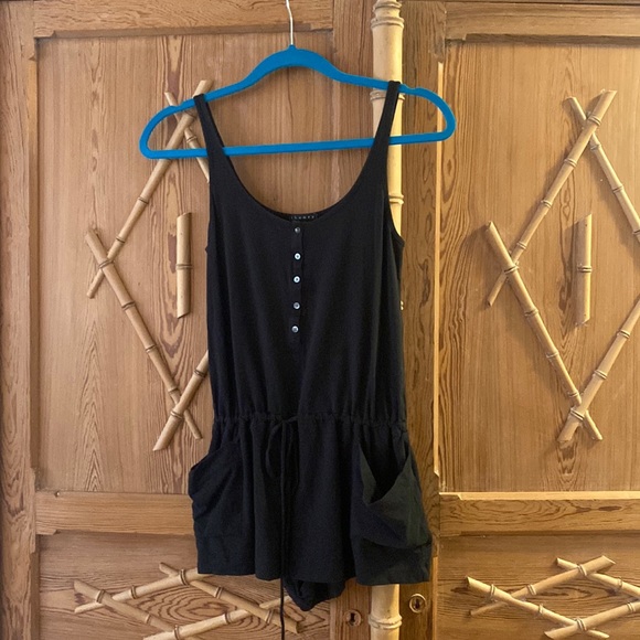 Super soft black theory romper size small - Picture 1 of 3